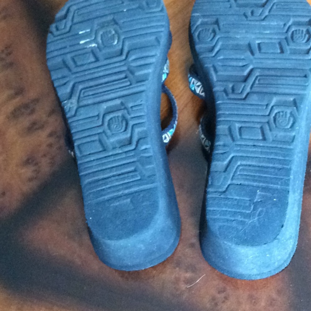 Slide Sandals - Picture 3 of 6
